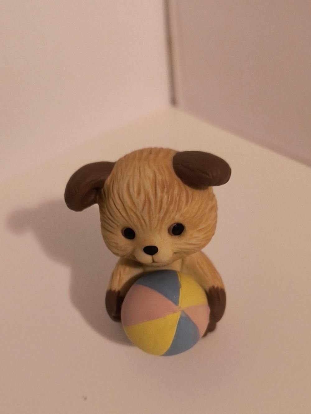 Avon Best Buddies Tan Puppy  Porcelain Figurine In Box Vintage 2inch B10